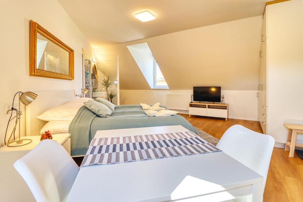 Barka Apartman Eger Exteriér fotografie