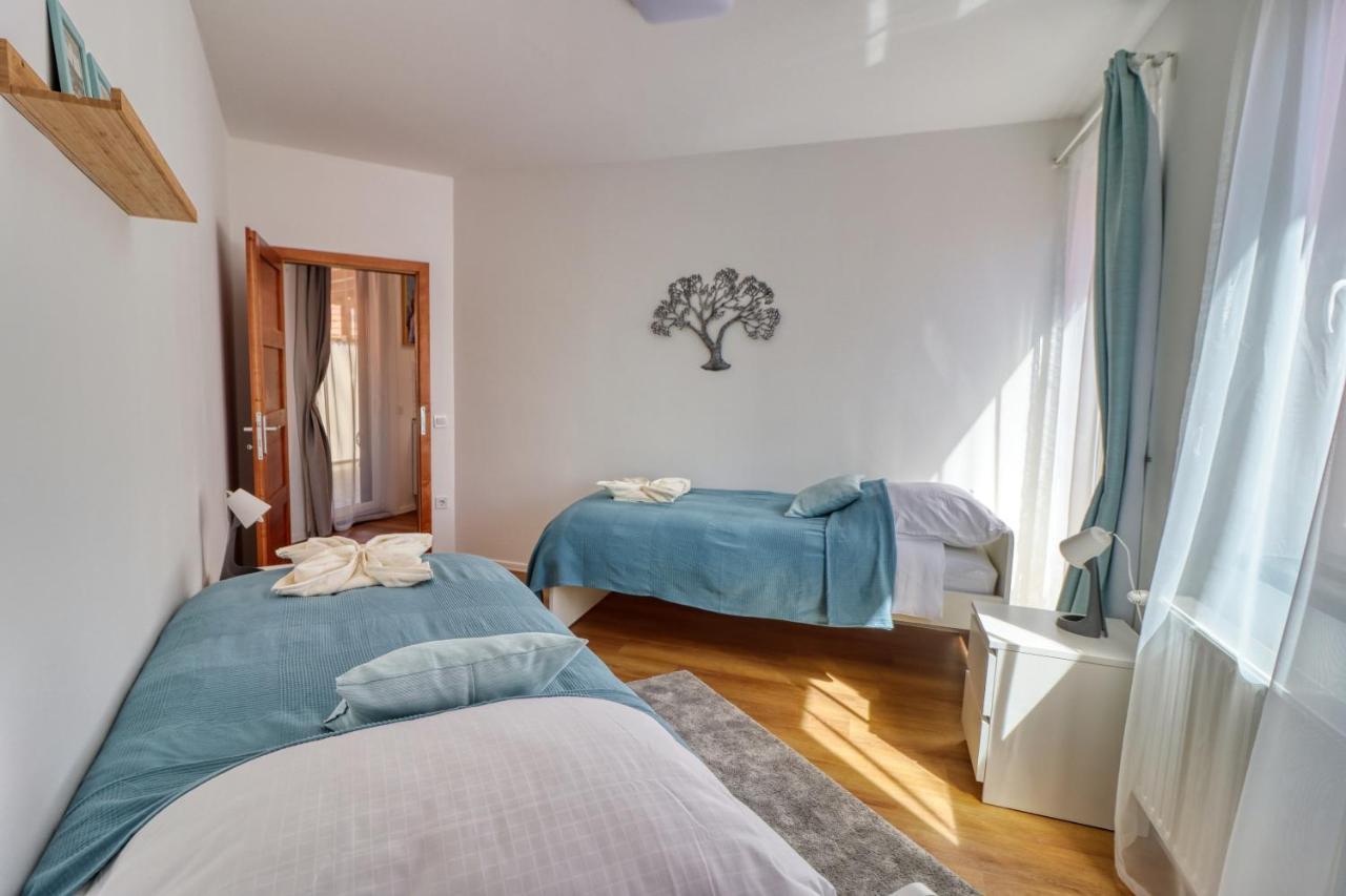 Barka Apartman Eger Exteriér fotografie