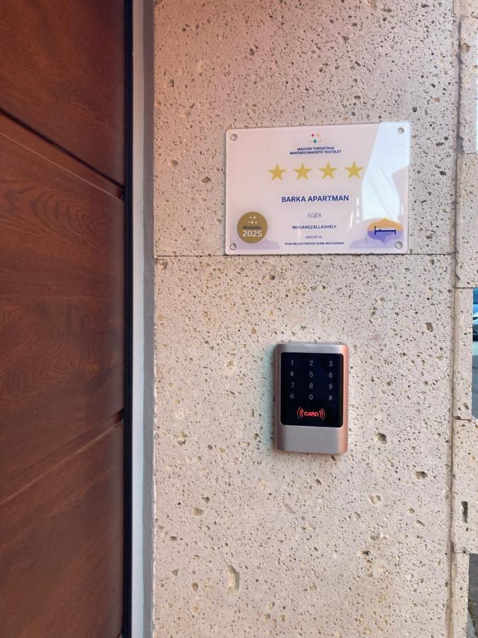 Barka Apartman Eger Exteriér fotografie